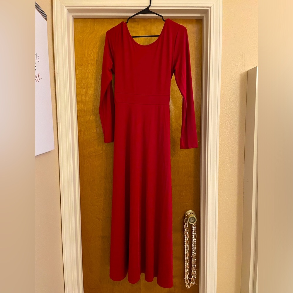 Lovely red maxi dress!